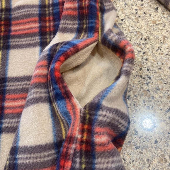 Quarter button pullover - Picture 4 of 6